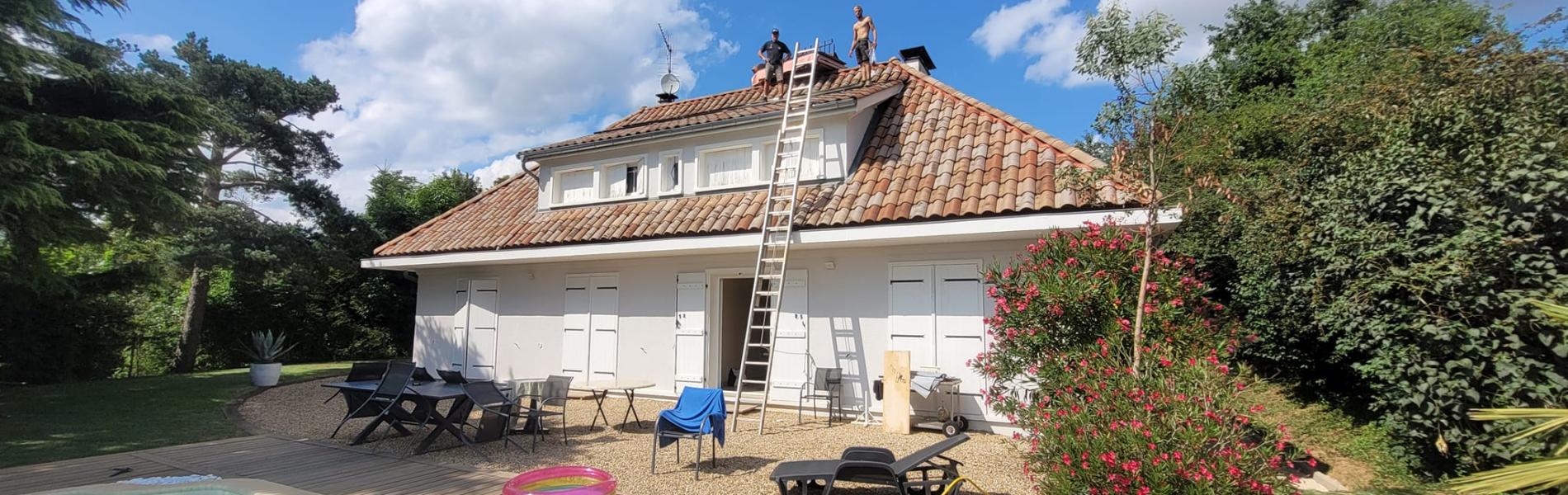 maison avec piscine + kit photovoltaïque